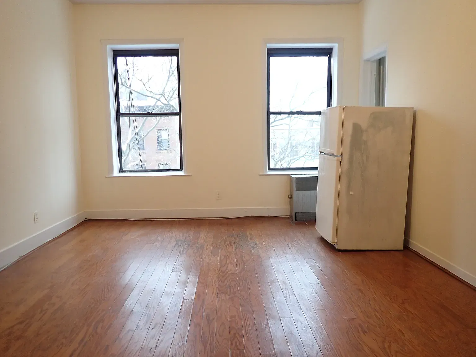99 South Oxford Street — Photo 1