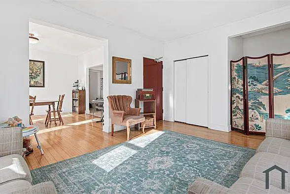2100 14th Ave S — Photo 4