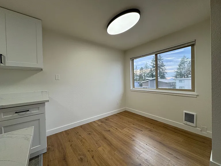 Avia Apartments | Renovated Homes in Seattle's Greenwood Neighborhood | 1 MONTH FREE!! — Photo 25
