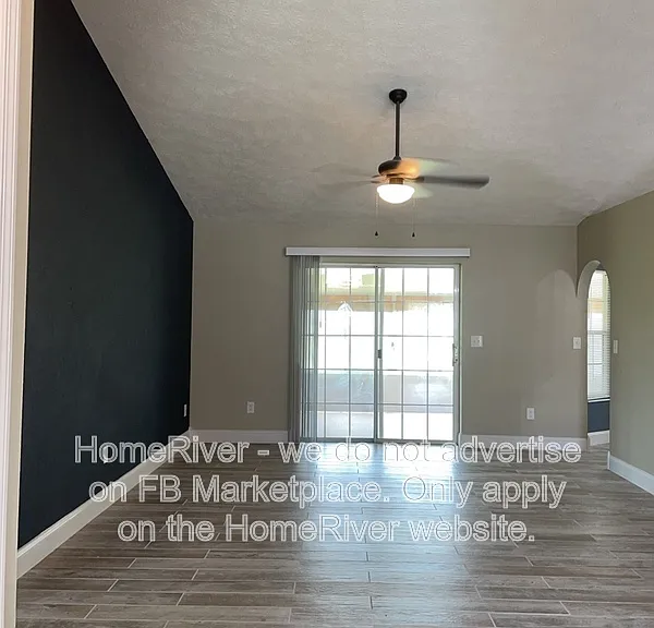 4021 NE 6th Ct — Photo 6