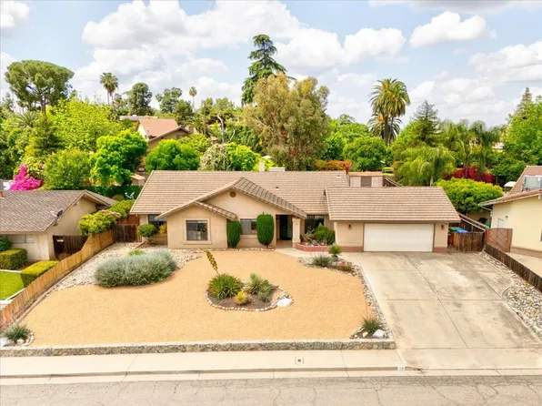 25 Fairway Dr, Porterville, CA 93257