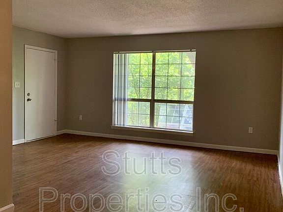 2nd image of 1825 Darby Dr Unit G-5