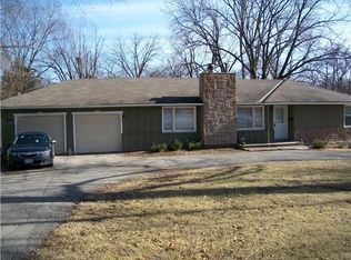 10827 Holmes Rd, Kansas City, MO 64131