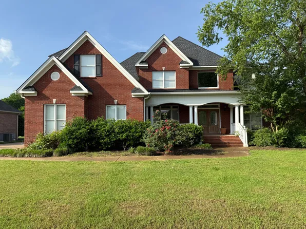 8494 Rambling Rose Dr, Ooltewah, TN 37363