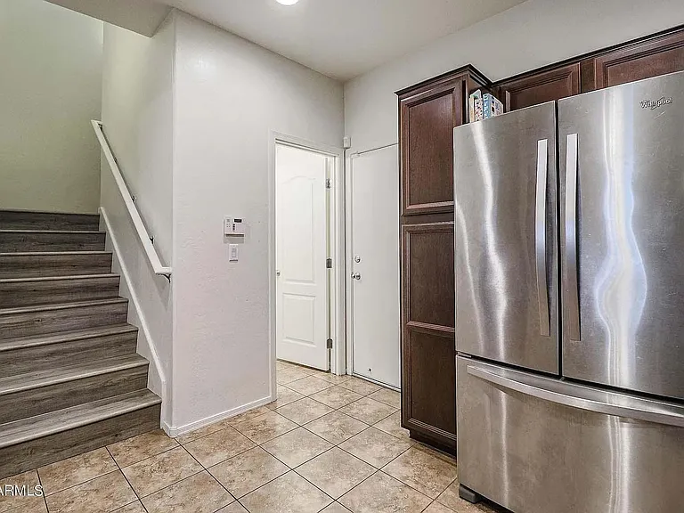 2896 N Claire Dr — Photo 9