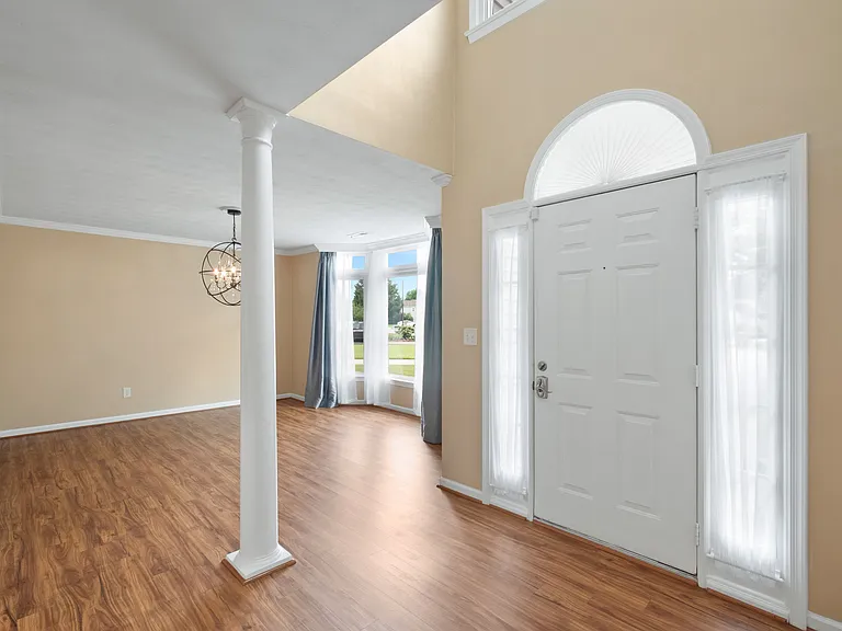 4501 Van Dyck Dr — Photo 8