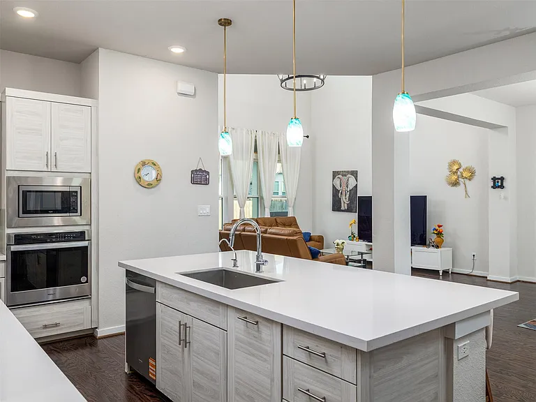 6512 Covina Ln — Photo 8