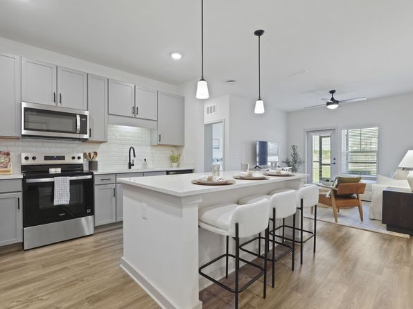 100 Commons Way #8205