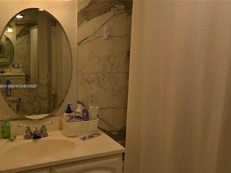 3850 Galt Ocean Dr #111 — Photo 17