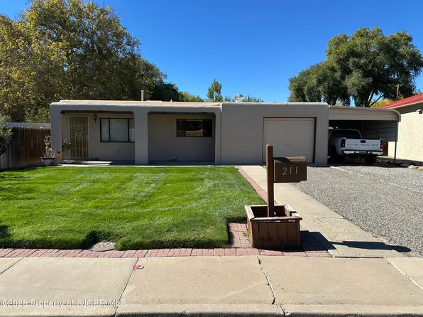211 El Paso Dr, Farmington, NM 87401
