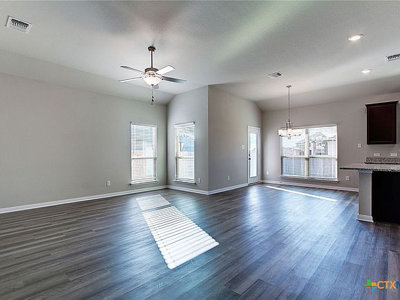 5th image of 1122 Lilac Ledge Dr