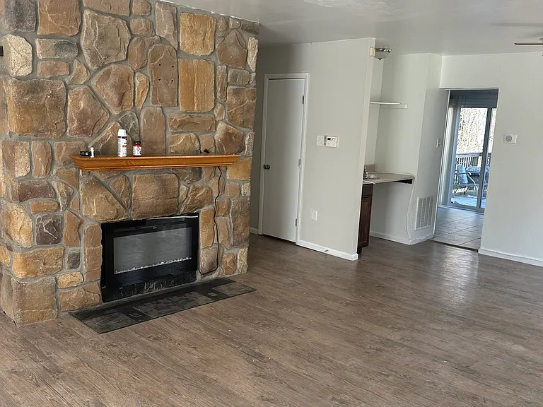 6913 Woodstream Ln — Photo 13