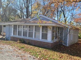 32 Prospect St, Cottage Hills, IL 62018