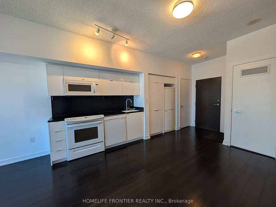 151 Dan Leckie Way #1017