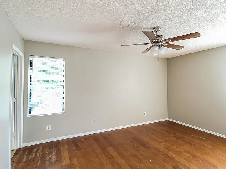 6229 Creekford Ln — Photo 15