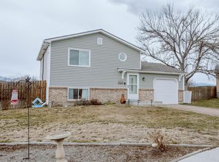 4824 Ridenour Dr, Colorado Springs, CO 80916