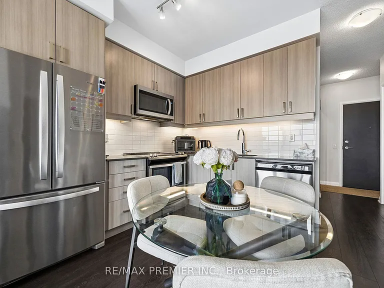 7895 Jane St #1717 — Photo 24