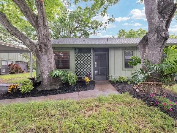 5015 Barrington Cir #201, Sarasota, FL 34234
