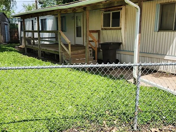 3700 Cornhusker Hwy Trailer 35B, Lincoln, NE 68504