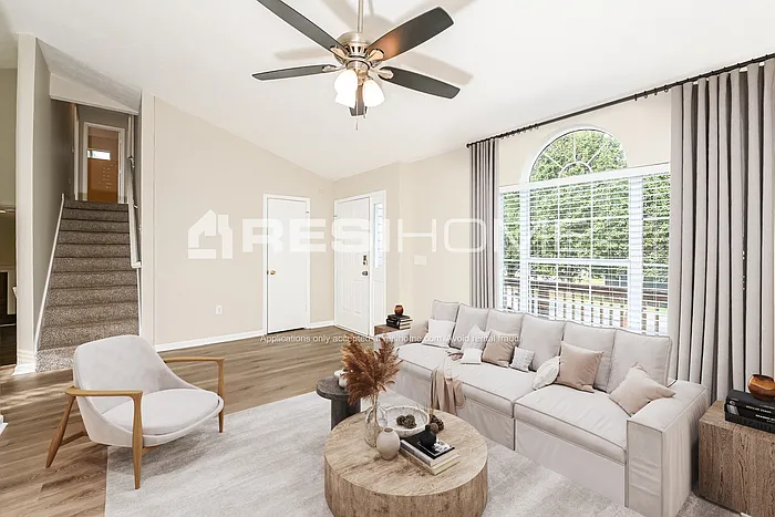 3776 Riverside Pkwy — Photo 4