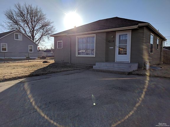 2nd image of 317 Woodlawn Ave