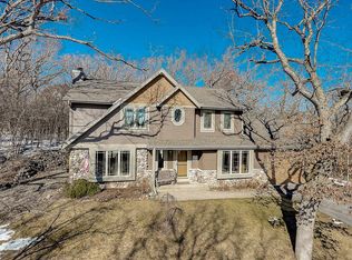 S71W32584 Sandie Ln, Mukwonago, WI 53149