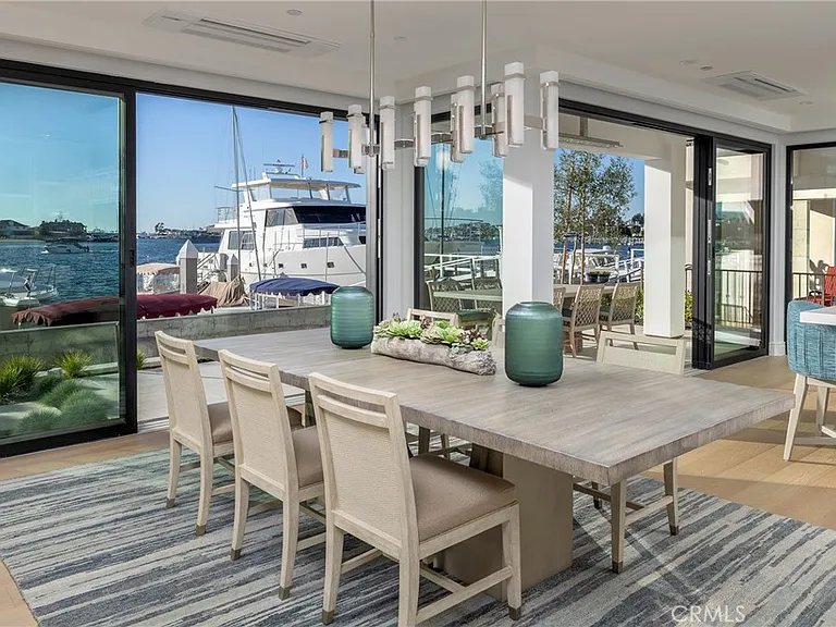 130 S Bay Front — Photo 10