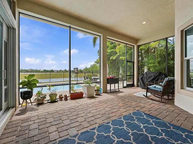 851 Edgebrook Ln — Photo 35