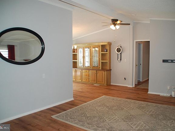 5th image of 10 Brighton Pl