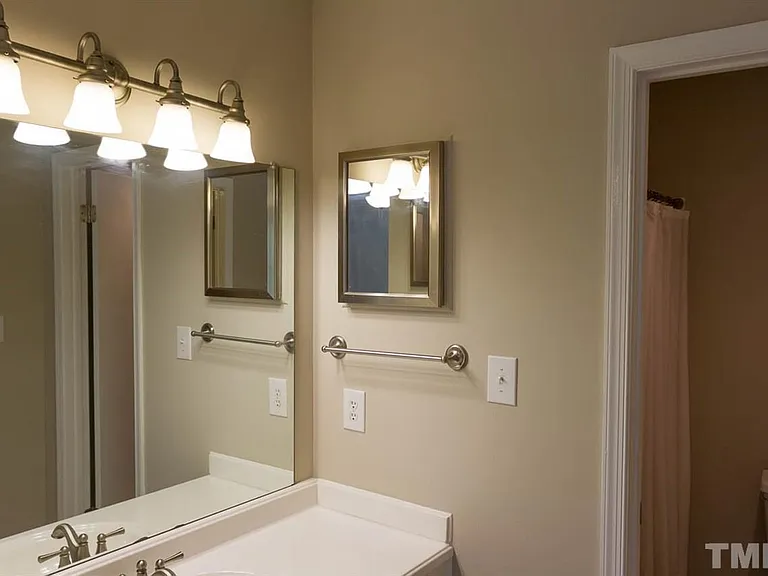 109 Scott Ln #109 — Photo 9