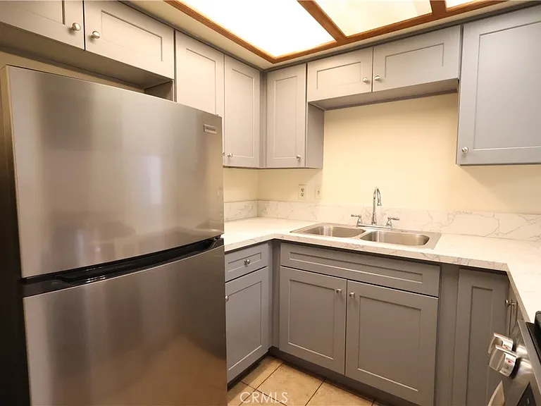4904 Ithaca Ave #5 — Photo 7