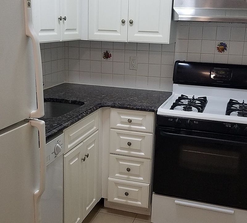 1st image of 2536 27th St APT 3A