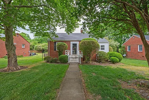 6408 W Grace St Photo 1