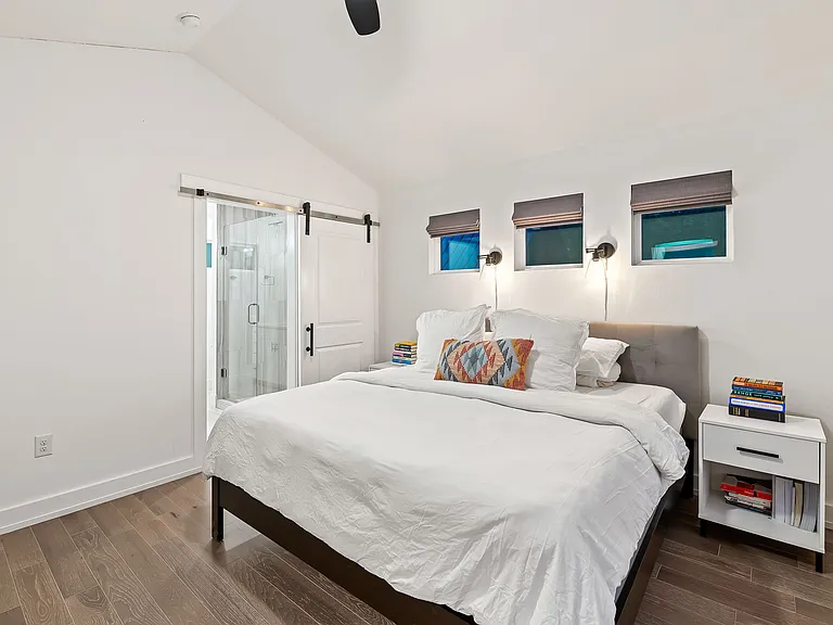 2606 Oaklawn Ave #2 — Photo 17