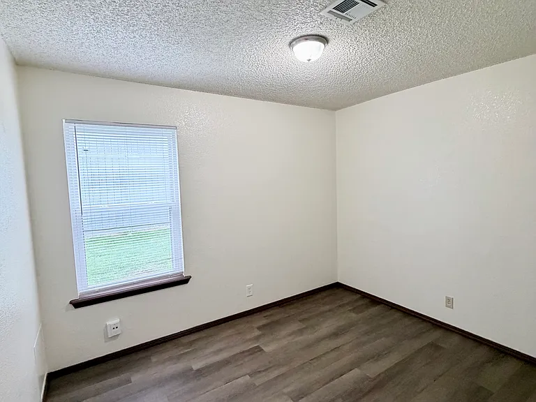 8416 N 116th Pl E — Photo 12