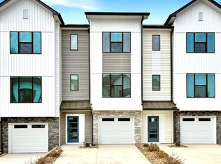 9 Pikewood Ln, Greenville, SC 29607