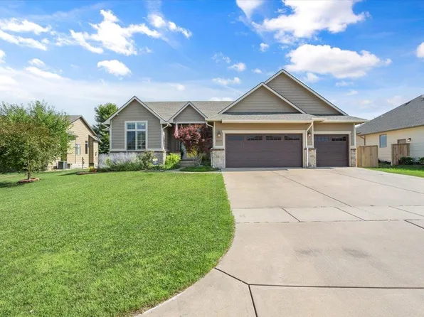 2216 N Flutter Ln, Wichita, KS 67228