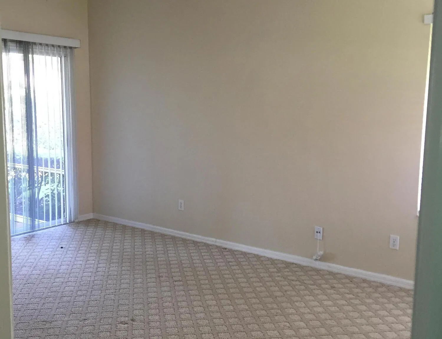 2 bed, 2.0 bath, 1300 sqft, $2,000 — Photo 3