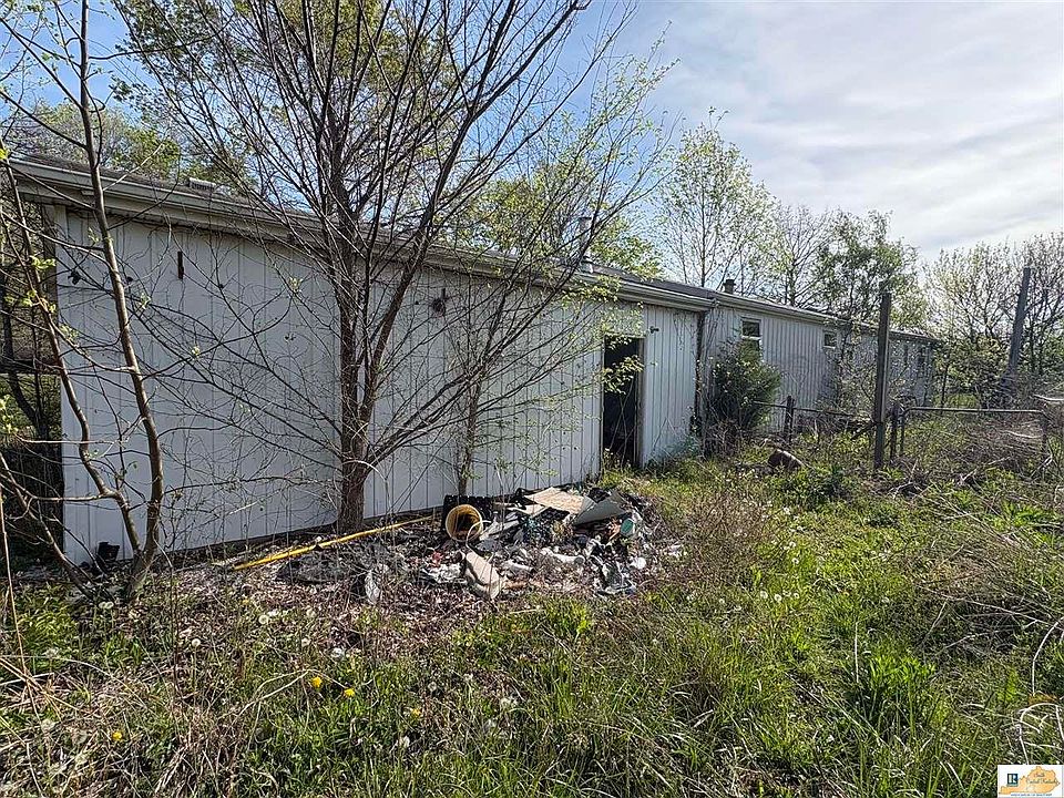 2nd image of 1877 Cecilia Smiths Mill Rd