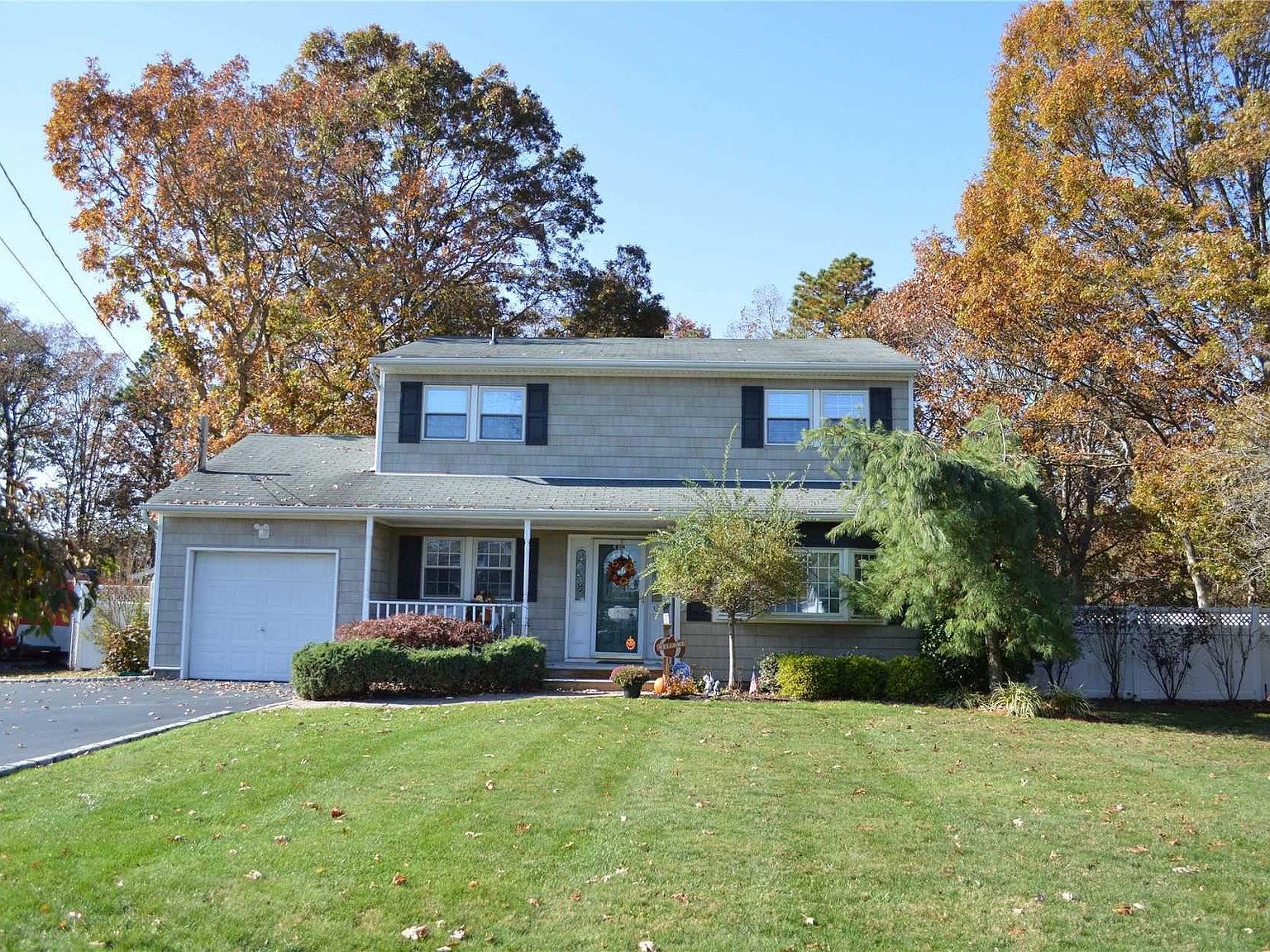 2388 Louis Kossuth Ave, Ronkonkoma, NY 11779 Zillow