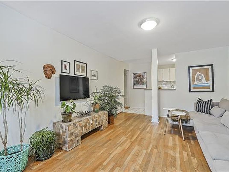 1st image of 114 Underhill Ave
