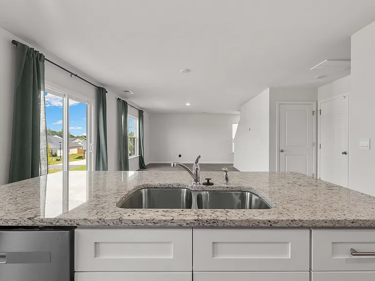 109 W Farm Loop — Photo 19