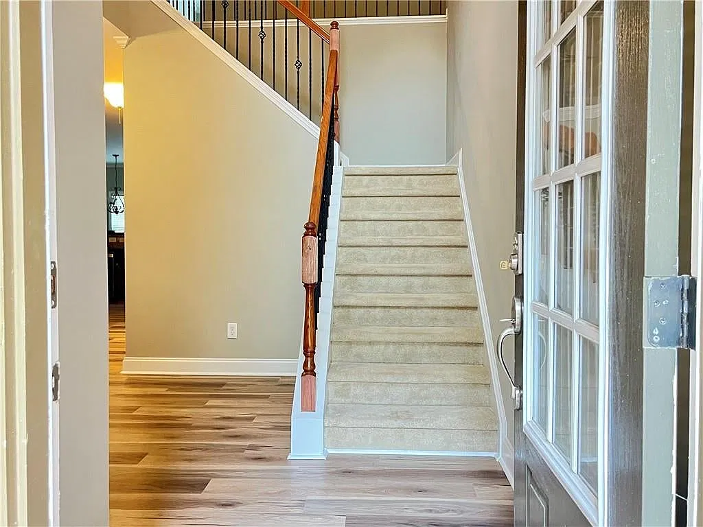 2 bed, 2.5 bath, 2222 sqft, $2,900 — Photo 1