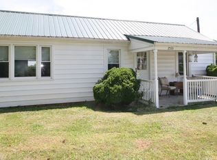 2547 Triggs Rd, Bedford, VA 24523