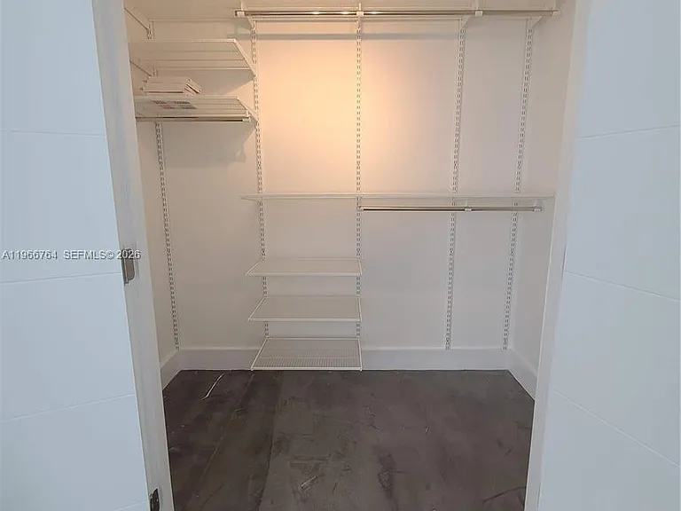 825 Michigan Ave #7 — Photo 29