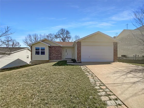 8540 Stone Mountain Ct, Pevely, MO 63070