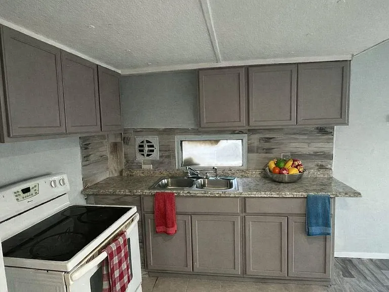 108 Southland Ct #108 — Photo 3