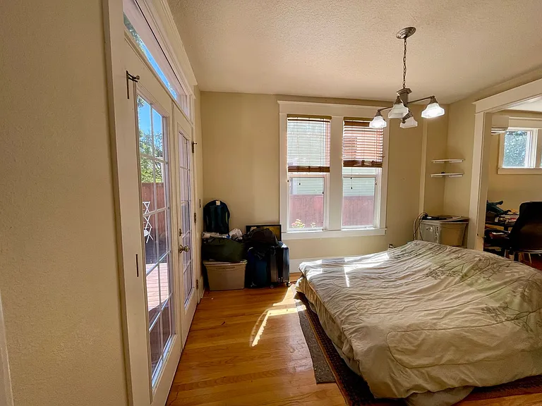 121 NE Mason St — Photo 11