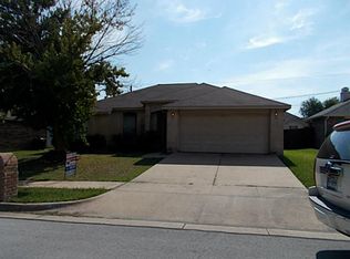 6701 Pecanwood Dr, Arlington, TX 76001