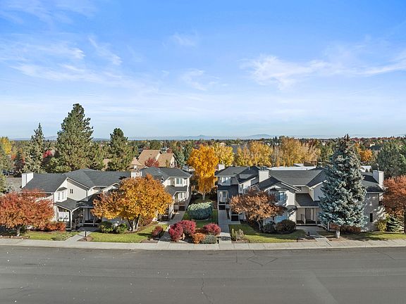 3rd image of 2422 NE Conners Ave